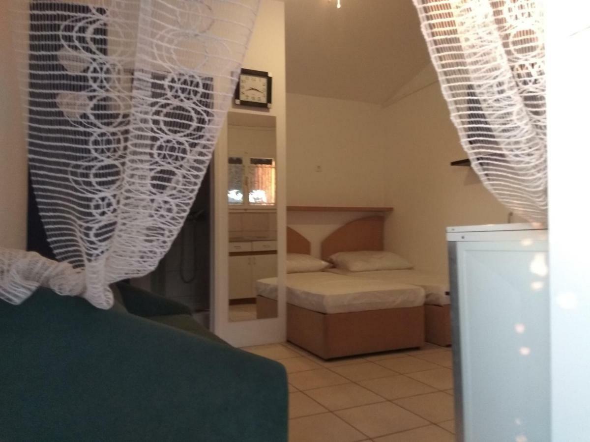 Neva Appartement Bilice Buitenkant foto